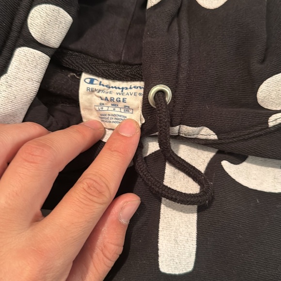 Sweatshirt - Picture 2 of 2